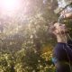 Persona cansada por el calor durante una ola de altas temperaturas